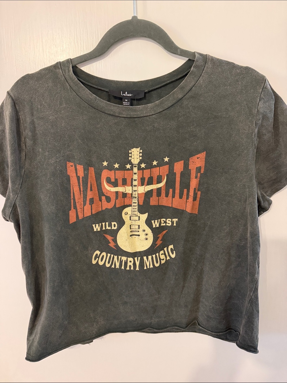 NWT Lulu’s Black Short-Sleeve Nashville Cropped Graphic Tee